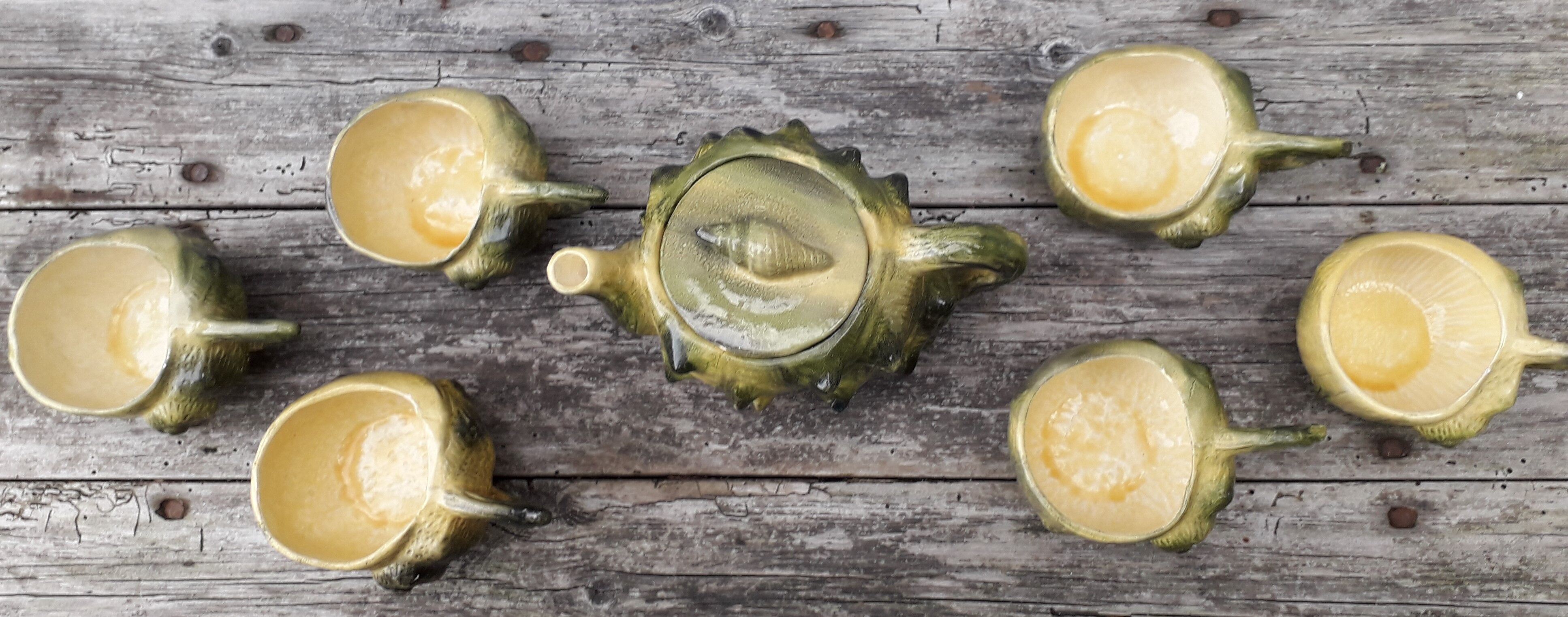 Seashell tea service