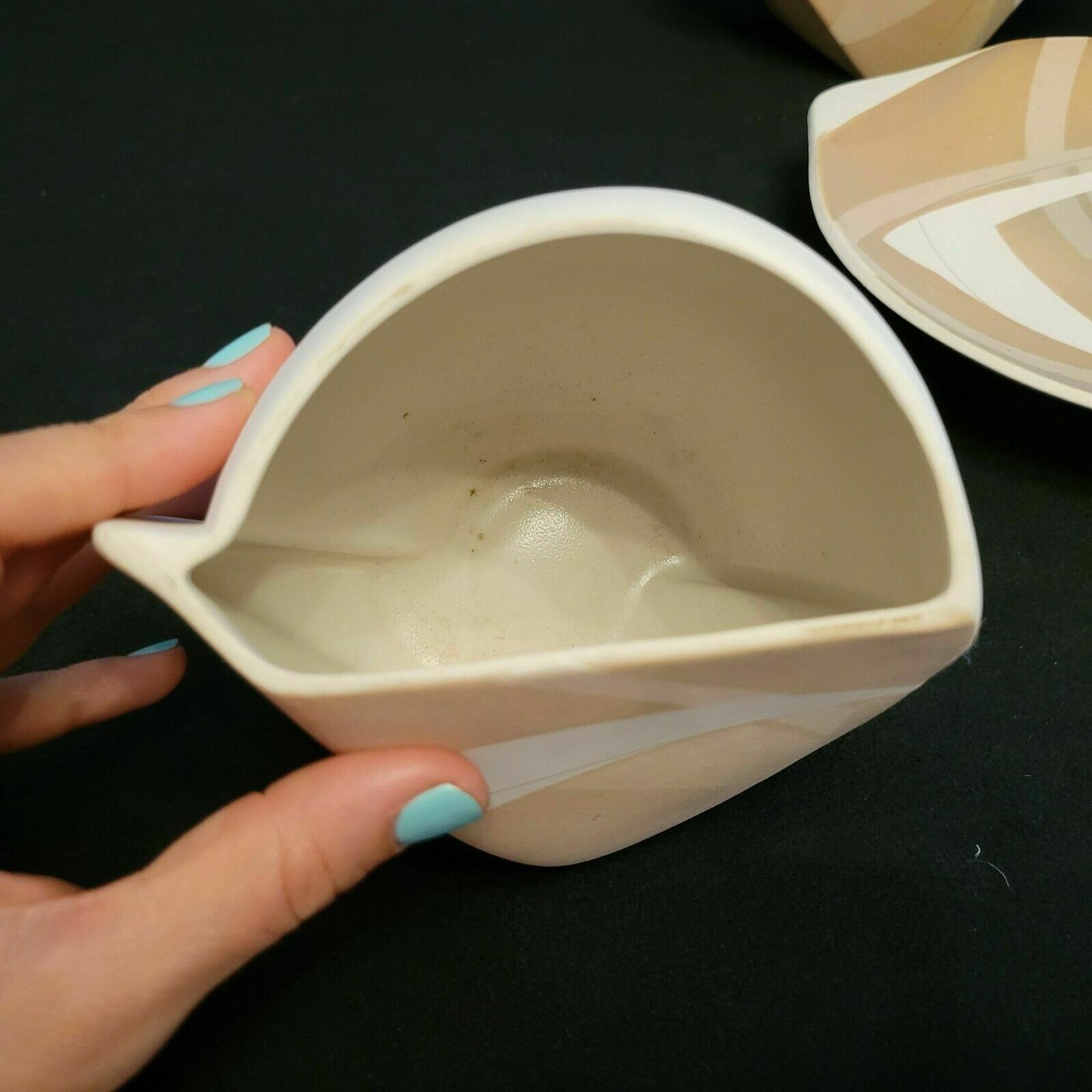 3 pieces in contemporary modernist ceramic Elaine Dick