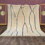 Berber carpet made entirely by hand