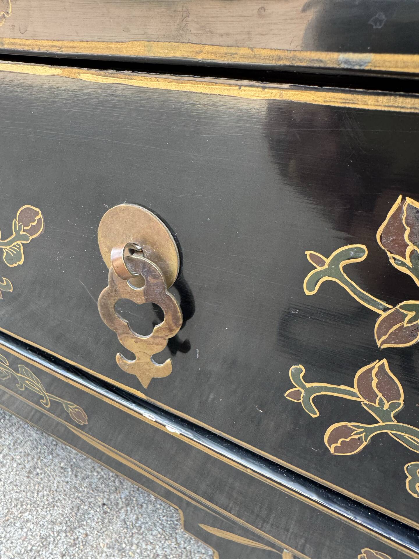 Vintage lacquered Chinese furniture Tianjin