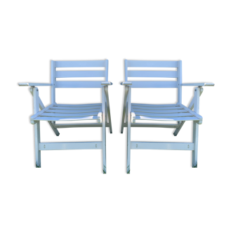 Pair of Italian Reguitti white wooden folding armchairs, 1970s