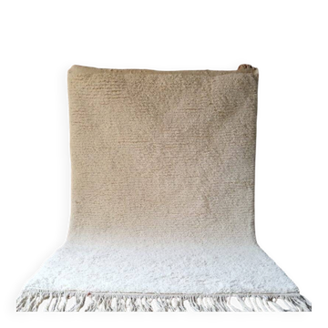 Tapis en laine pure blanche traditionnelle artisanale taille 1,5/2,5 cm