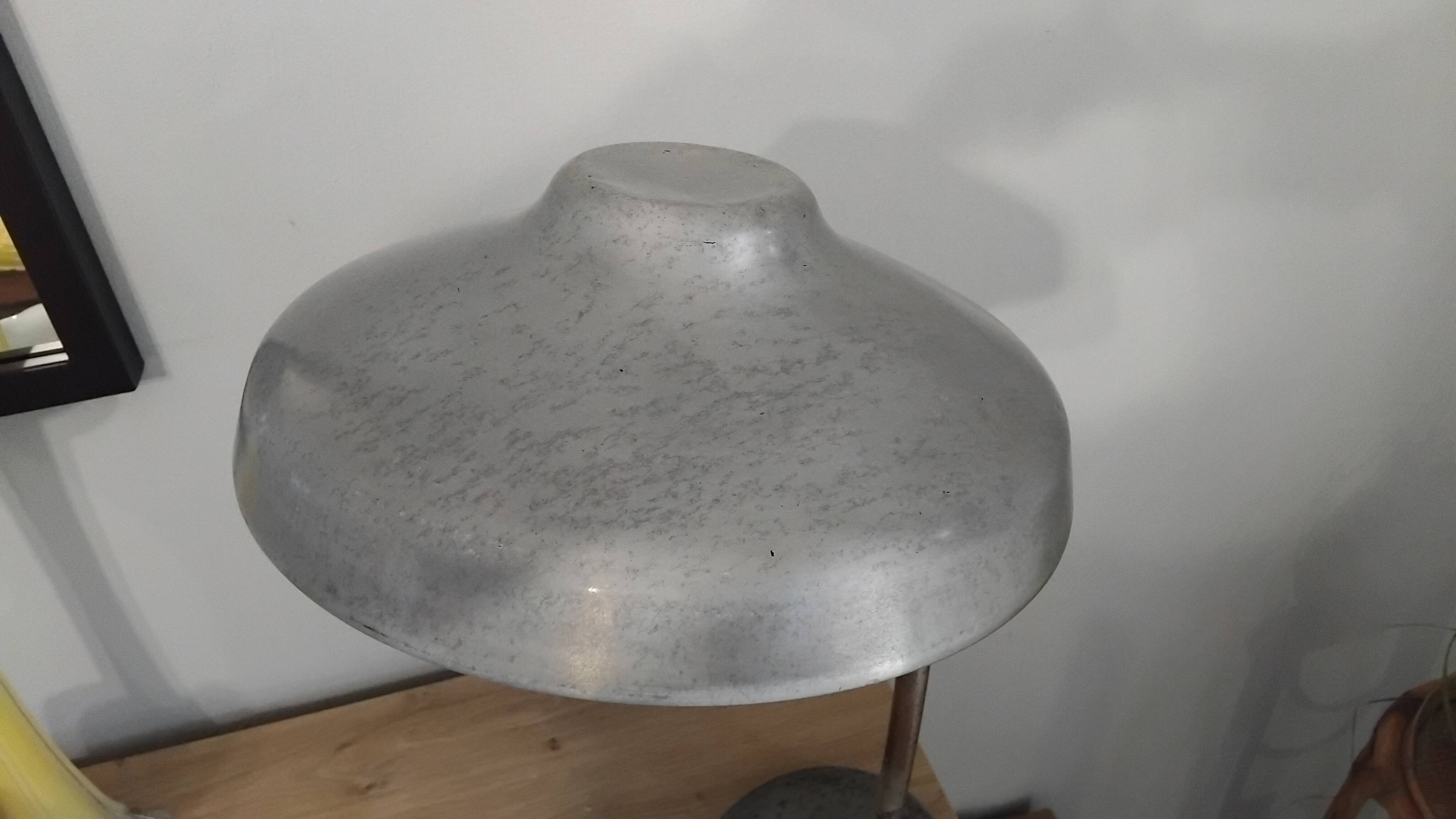 Vintage adjustable workshop lamp in aluminium from the 1930s.