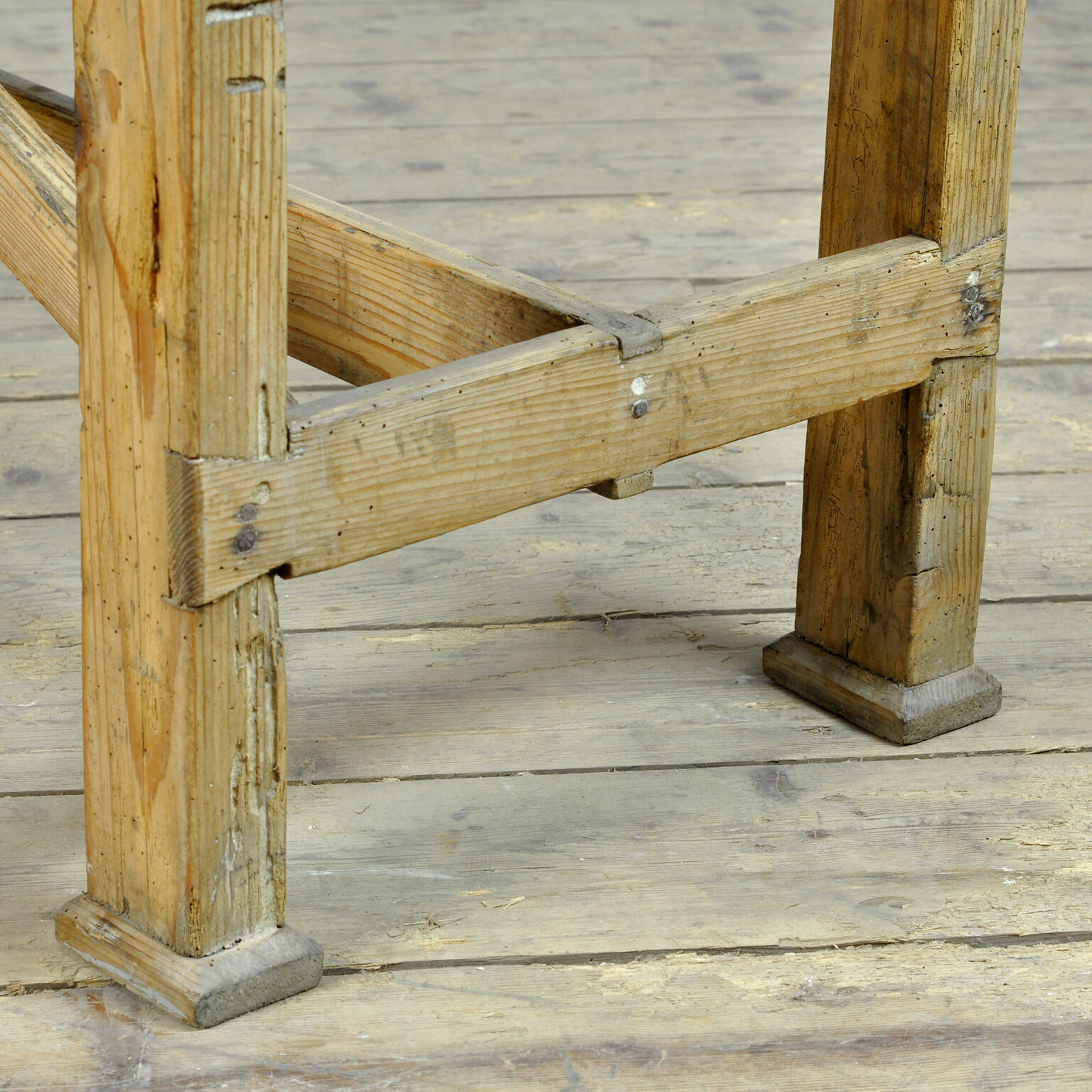 Pine hallway table, circa 1930