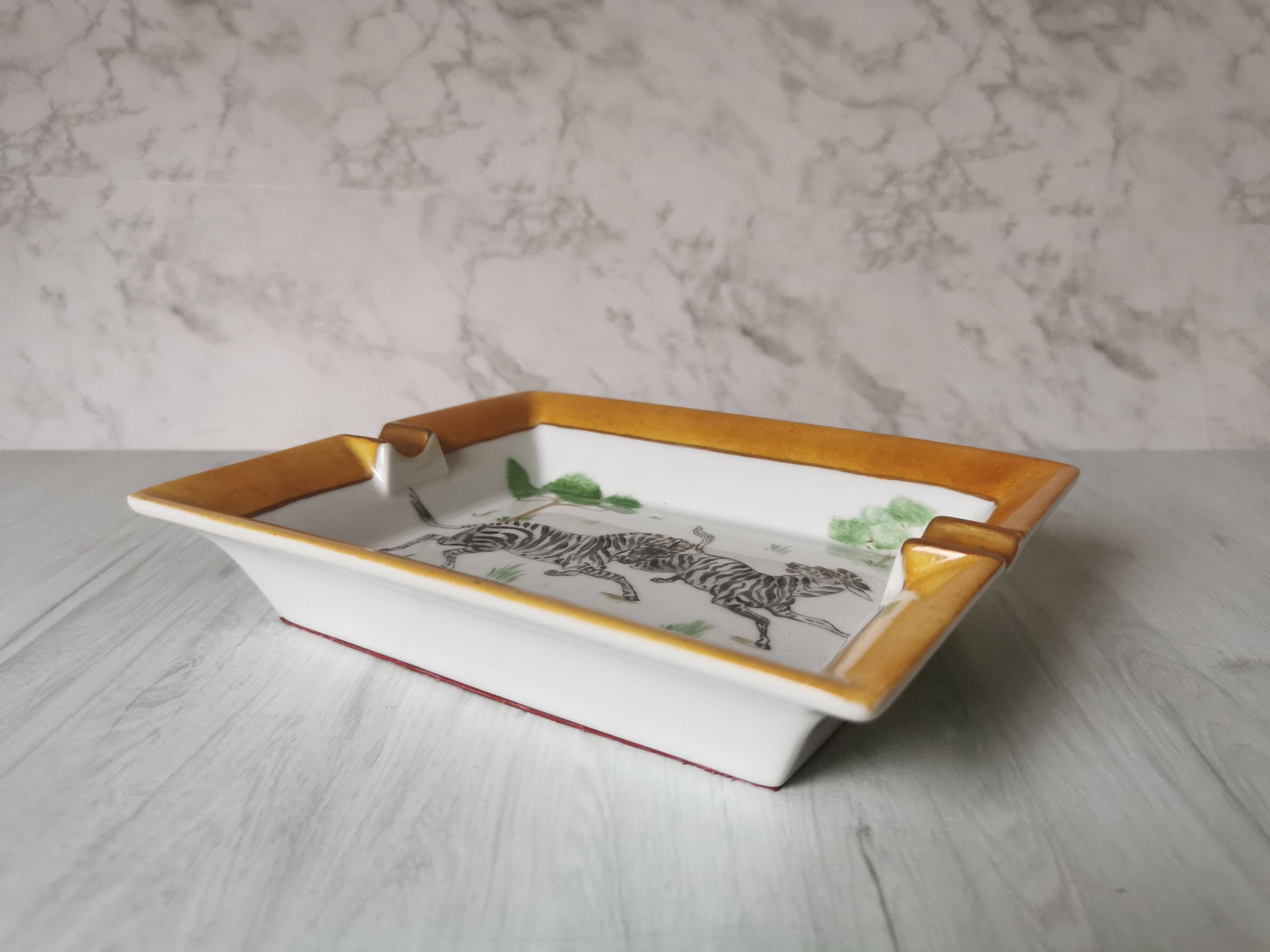 Cendrier Zèbres porcelaine Limoges