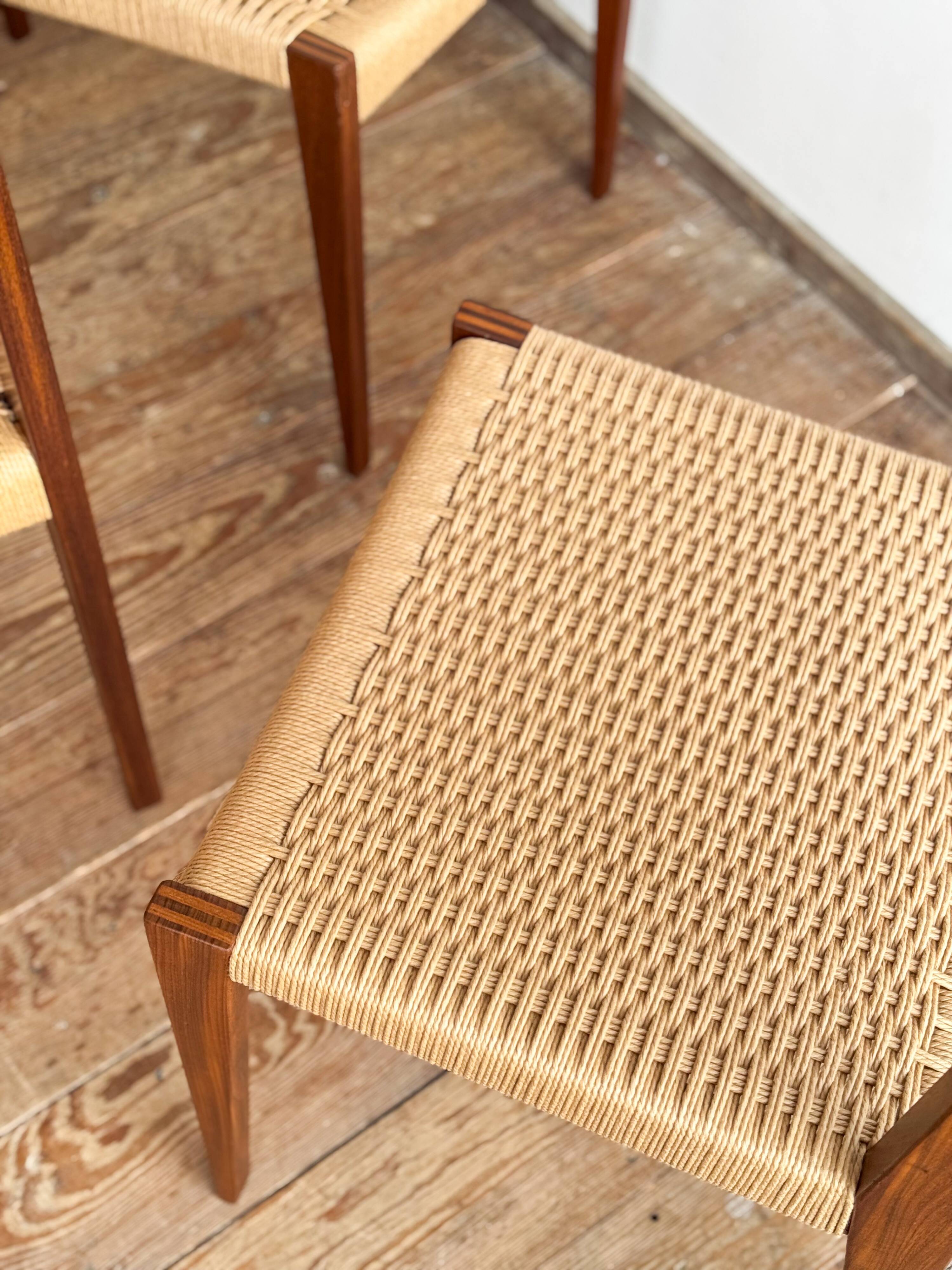 6 chairs by Poul Cadovius, walnut, with new seats, Mid Century.
