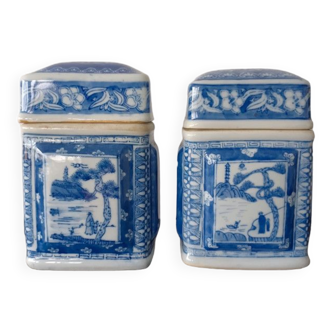 Set of 2 Chinese lidded jars