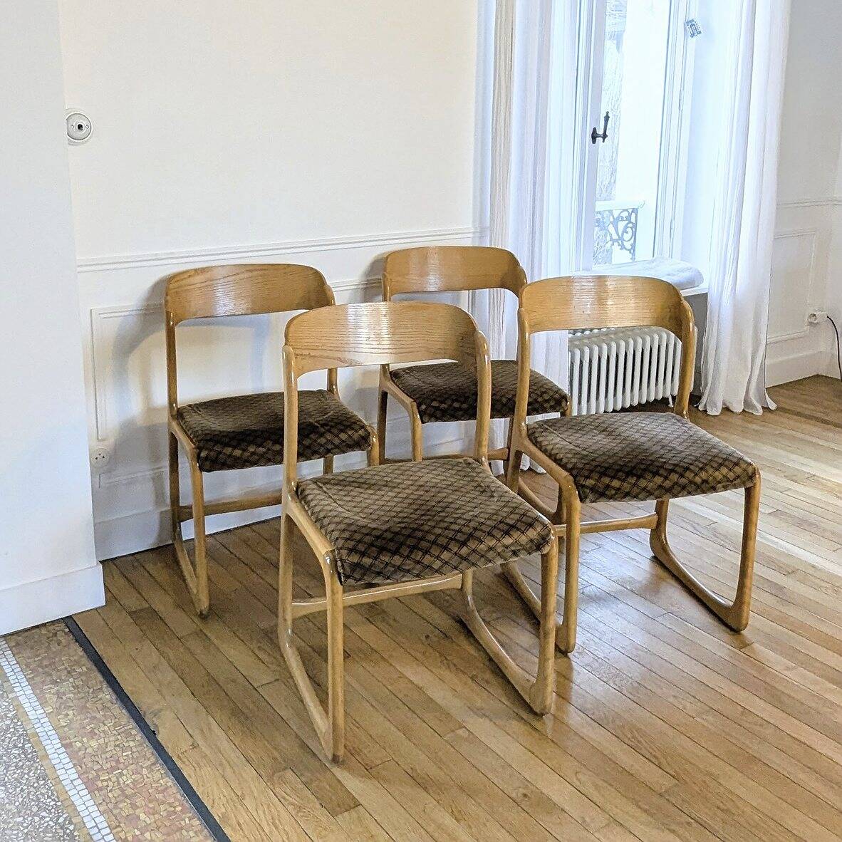 4 "Sled" chairs by Baumann