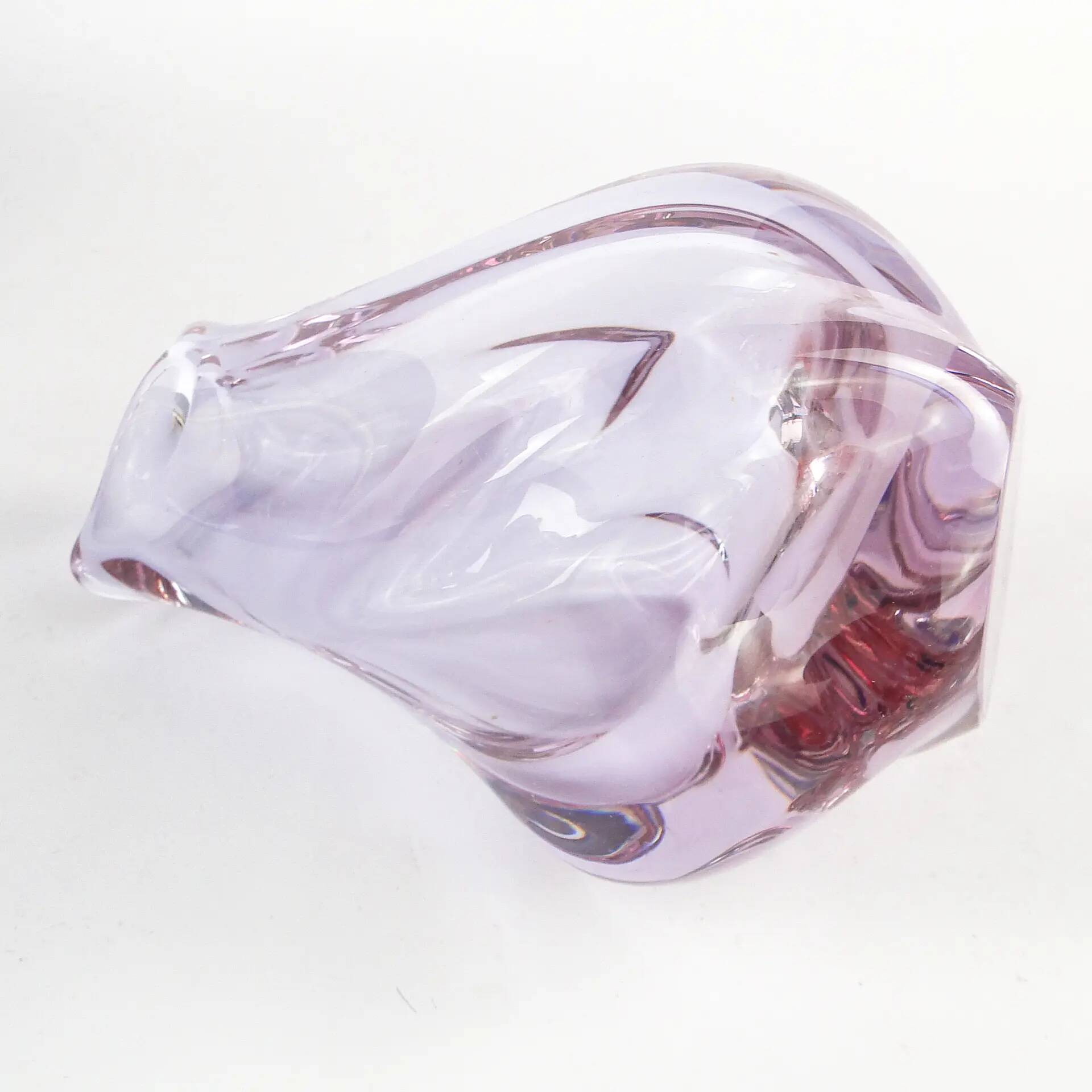 Vase moderne du milieu du siècle, en verre alexandrite, Tchécoslovaquie, années 1950
