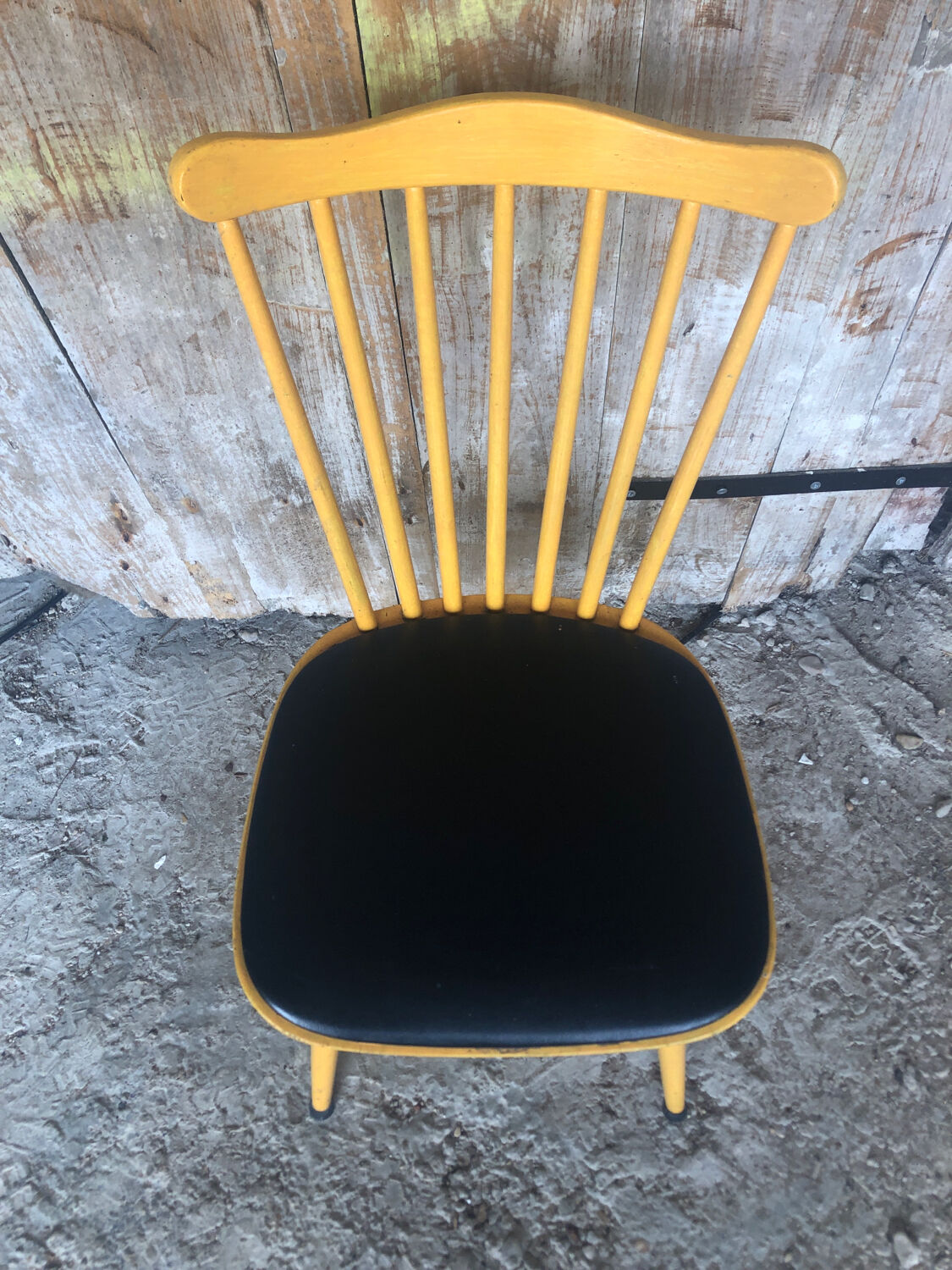 Baumann western style chair in yellow wood + vintage black skai seat