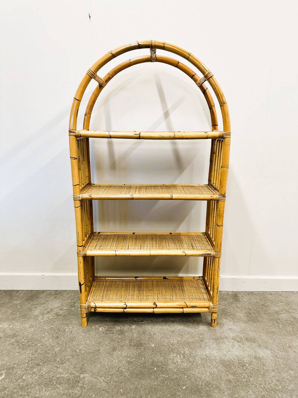 Boho chic arched bamboo shelves 1970s MCM Italian Dal Vera freestanding bookcase