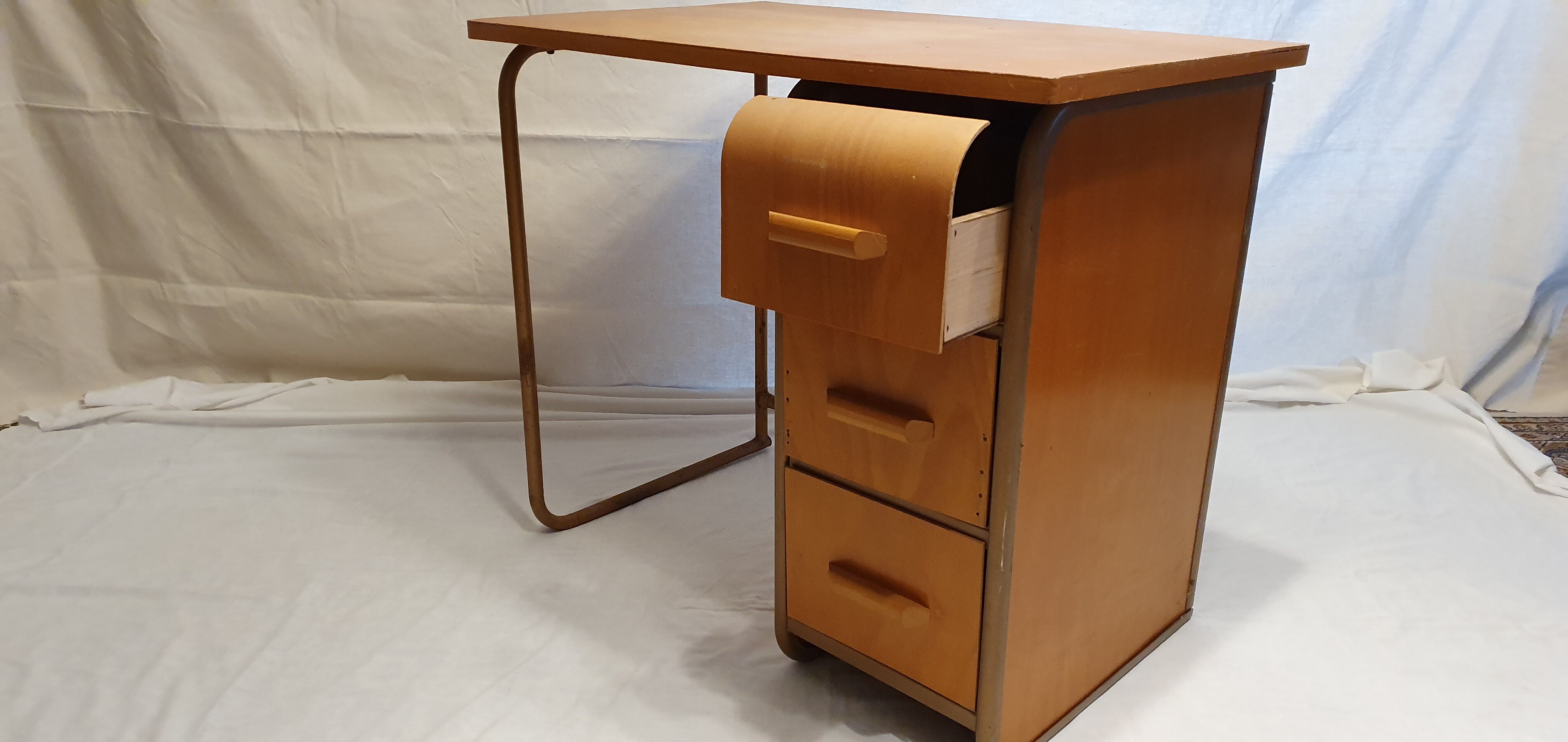 Children's desk in wood and metal 1950