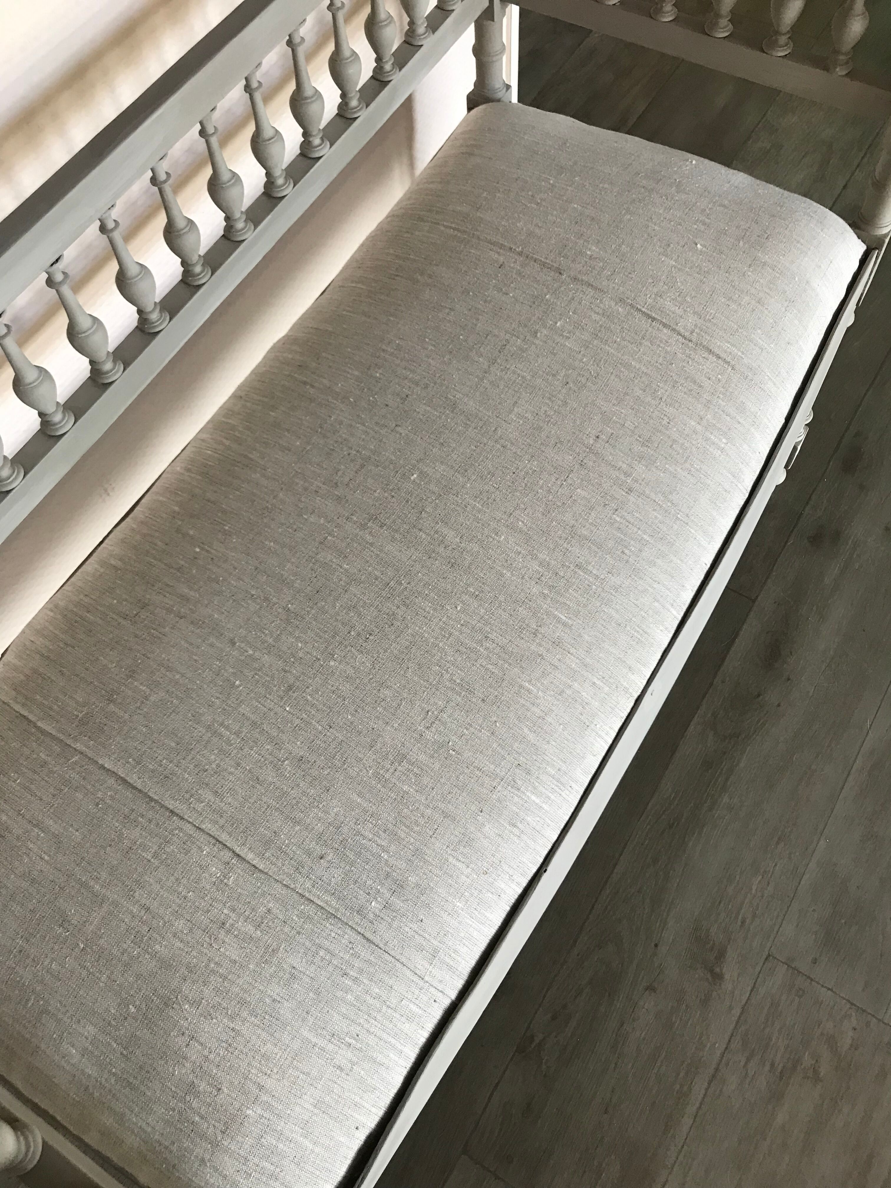 Two-seater bench with balusters