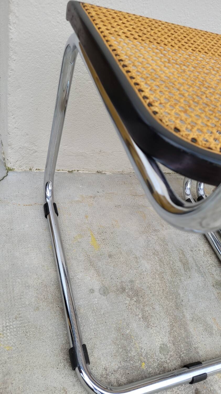 Set of 4 Marcel Breuer cesca black b32 chairs