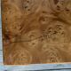 Table basse laiton et loupe d’orme vintage