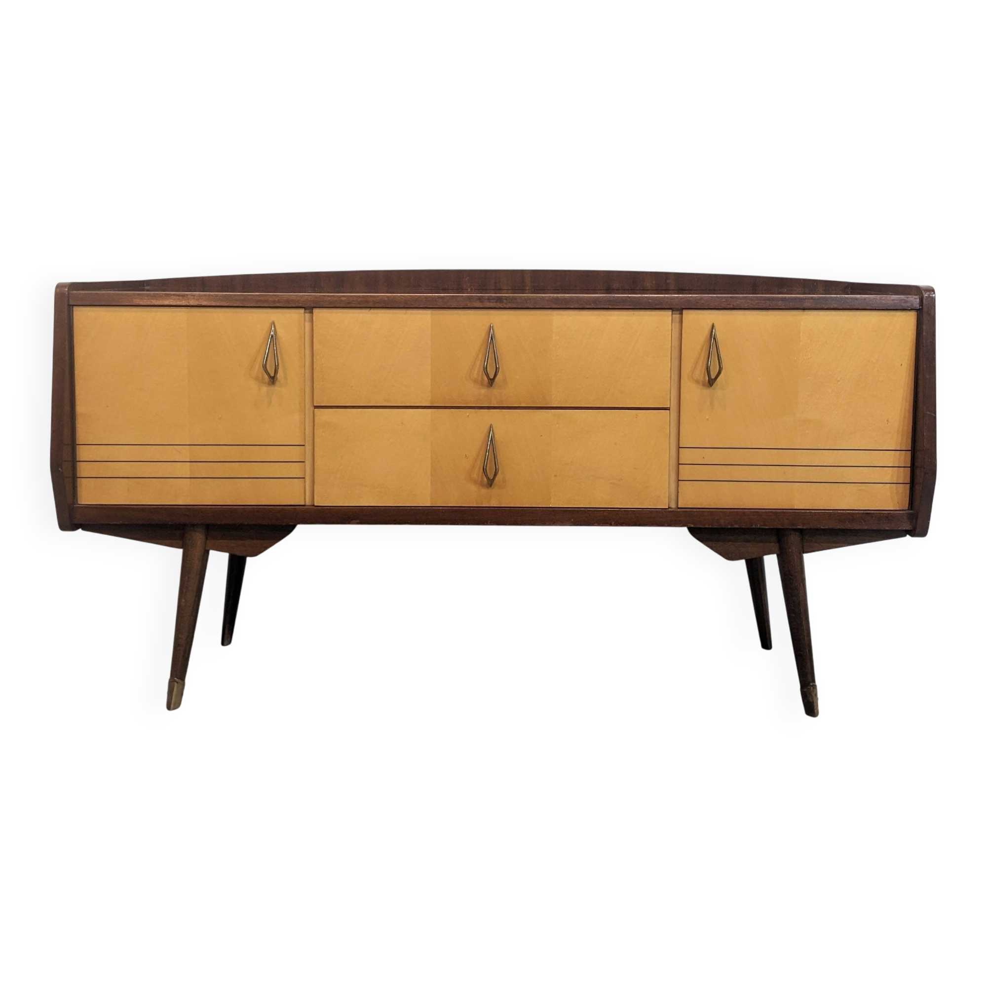 Mid-century sideboard in rockabilly style.