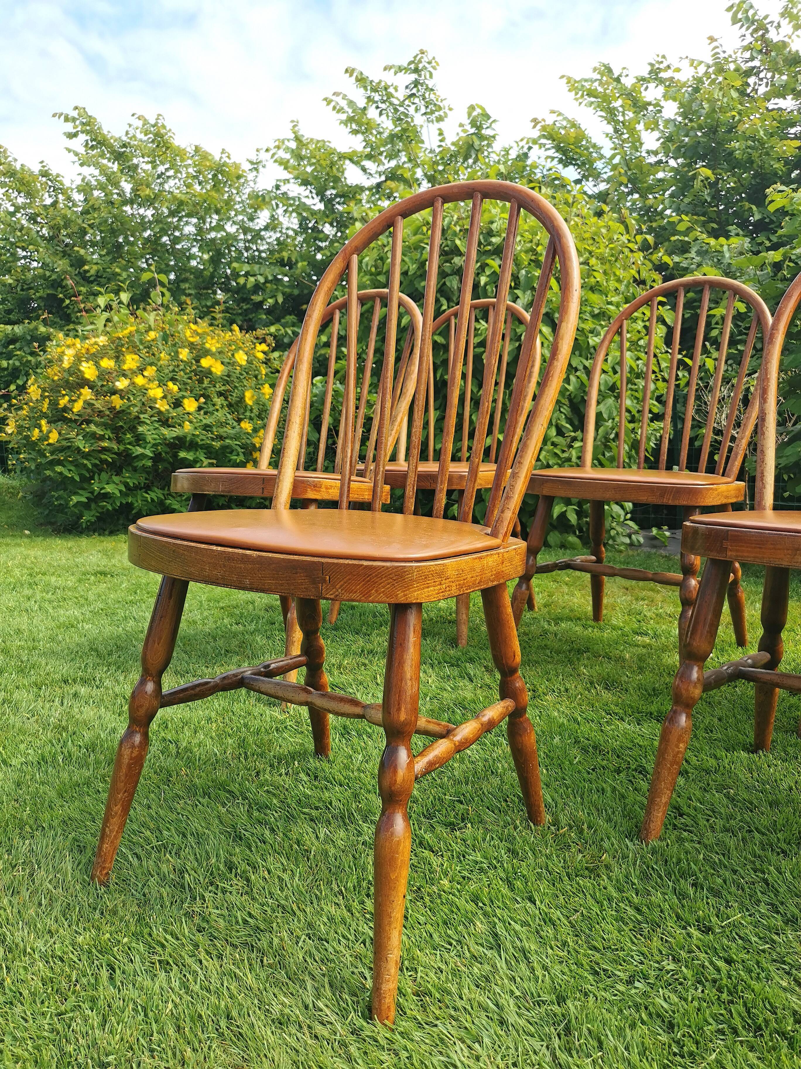 Set of 8 Baumann bistro chairs