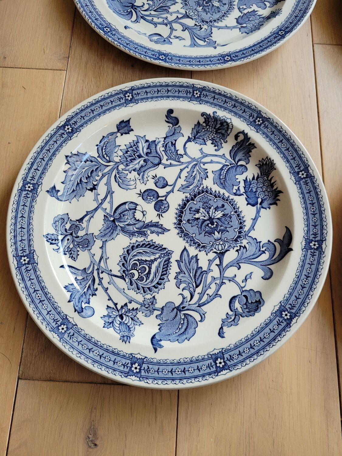 Set of 6 flat plates Ridgway Jacobean