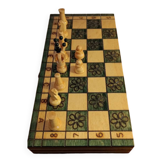 Jeu d'échecs en bois