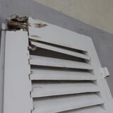 Volets anciens en bois persiennes 2 battants