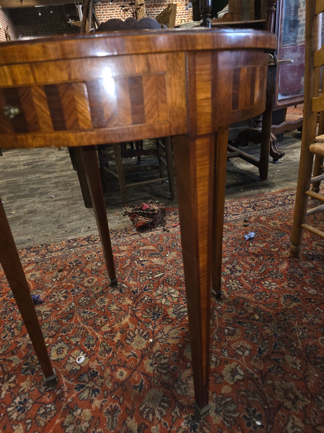 Bouillotte table in marquetry, signed Pagny Fils, Paris, early 20th century