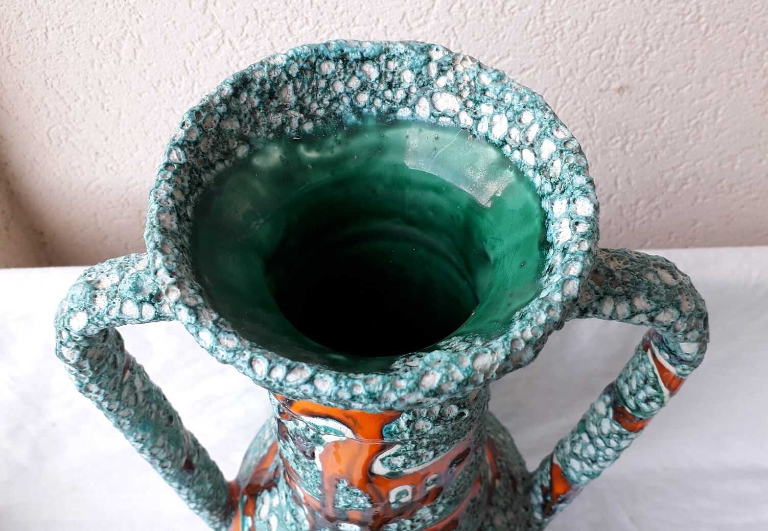 Vase Vallauris fat lava