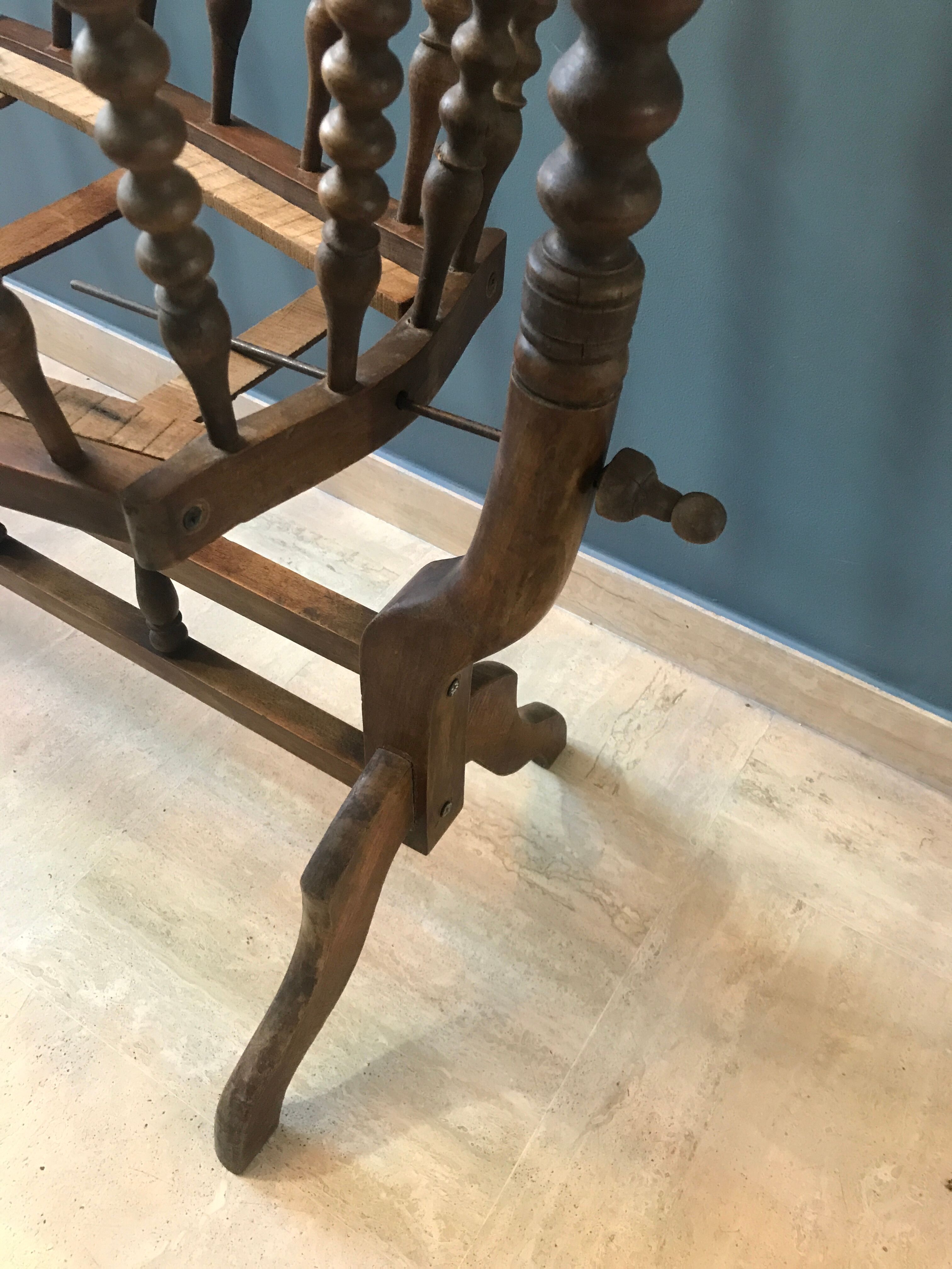 Former cradle gooseneck wooden early twentieth