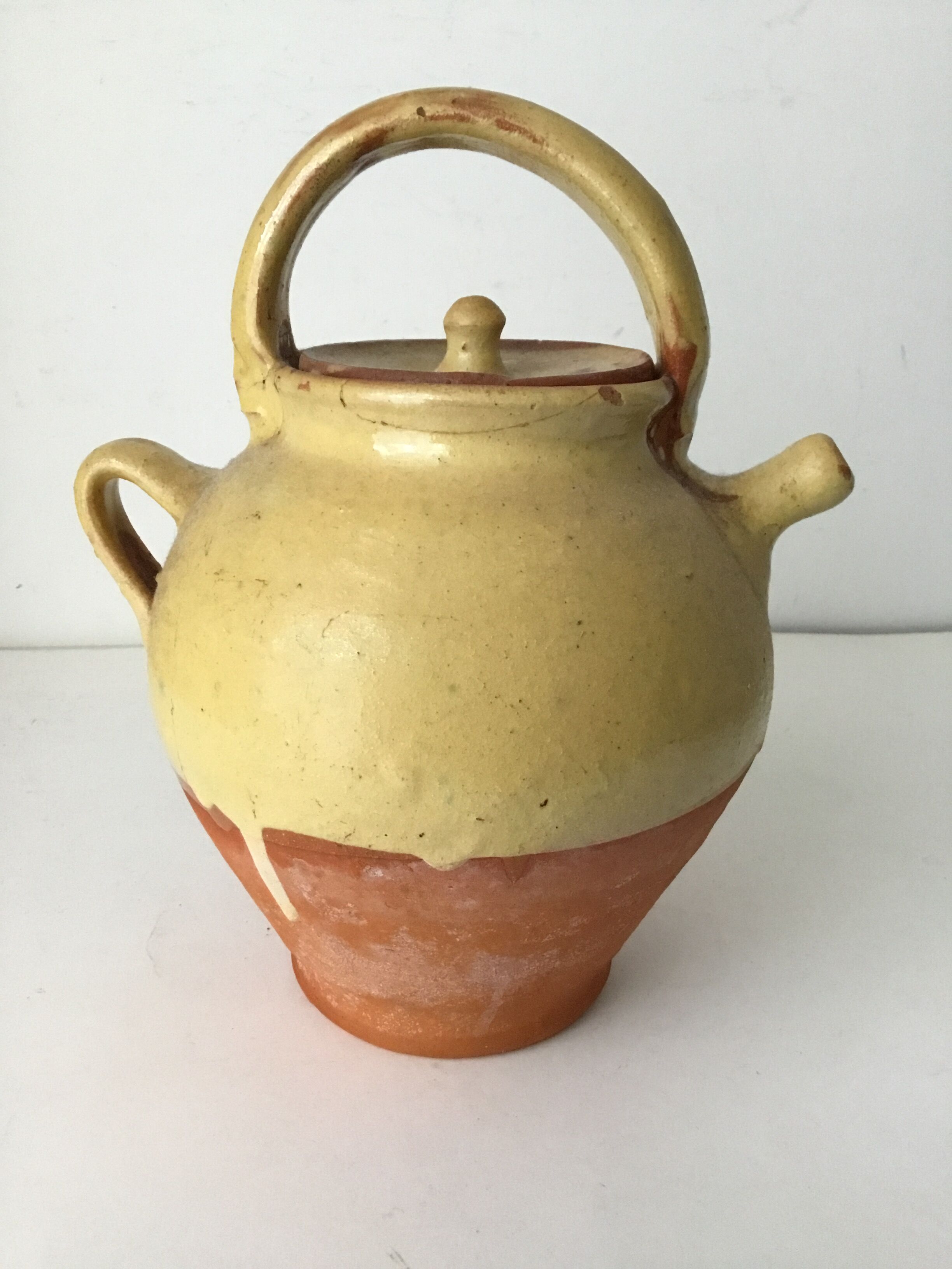 Old grease pot