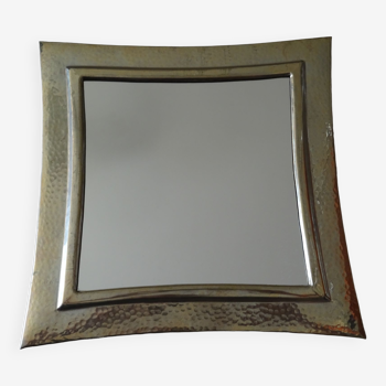 Hammered metal mirror design