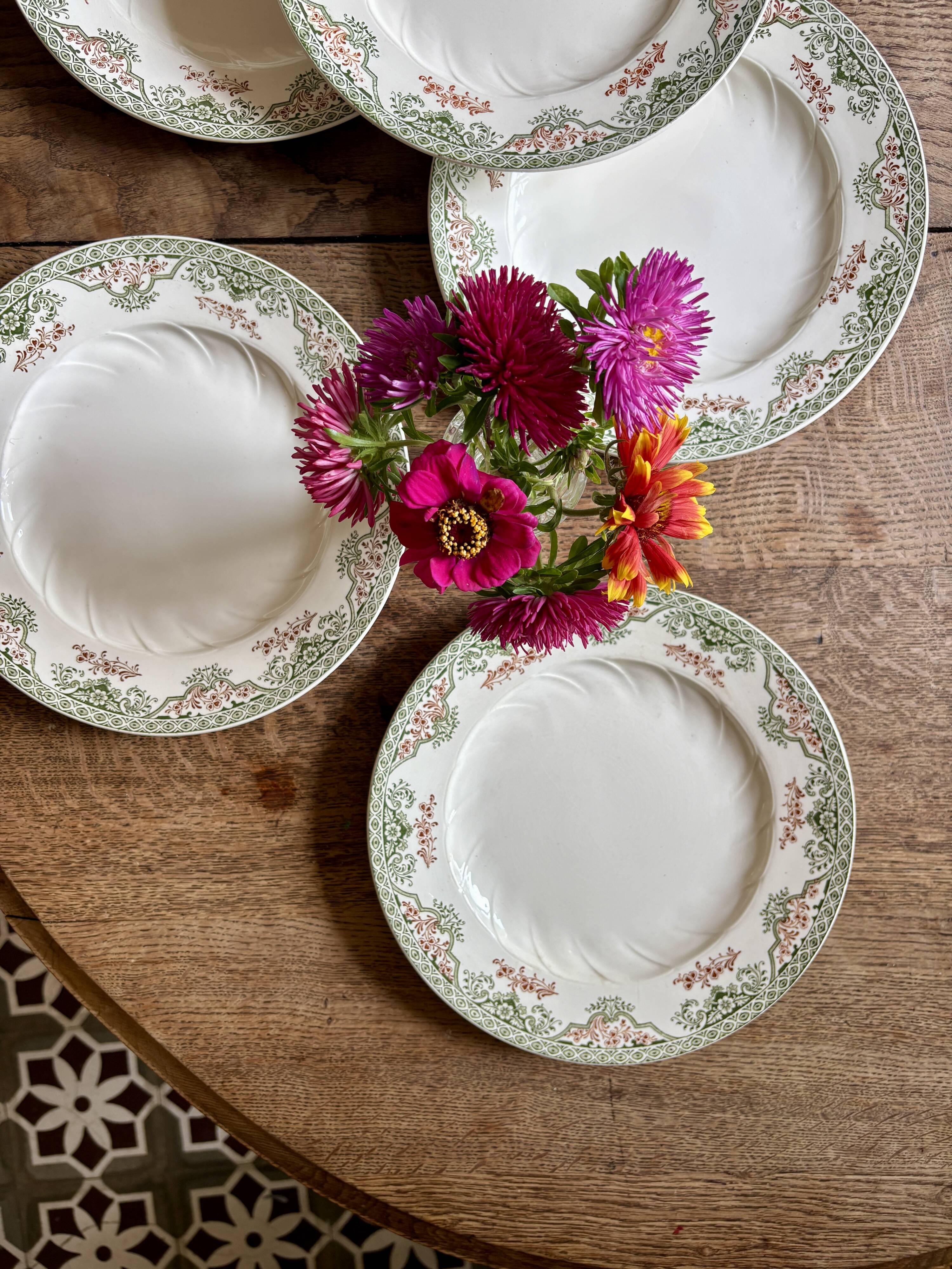 Lot de 6 assiettes plates anciennes - Bruges de Longwy