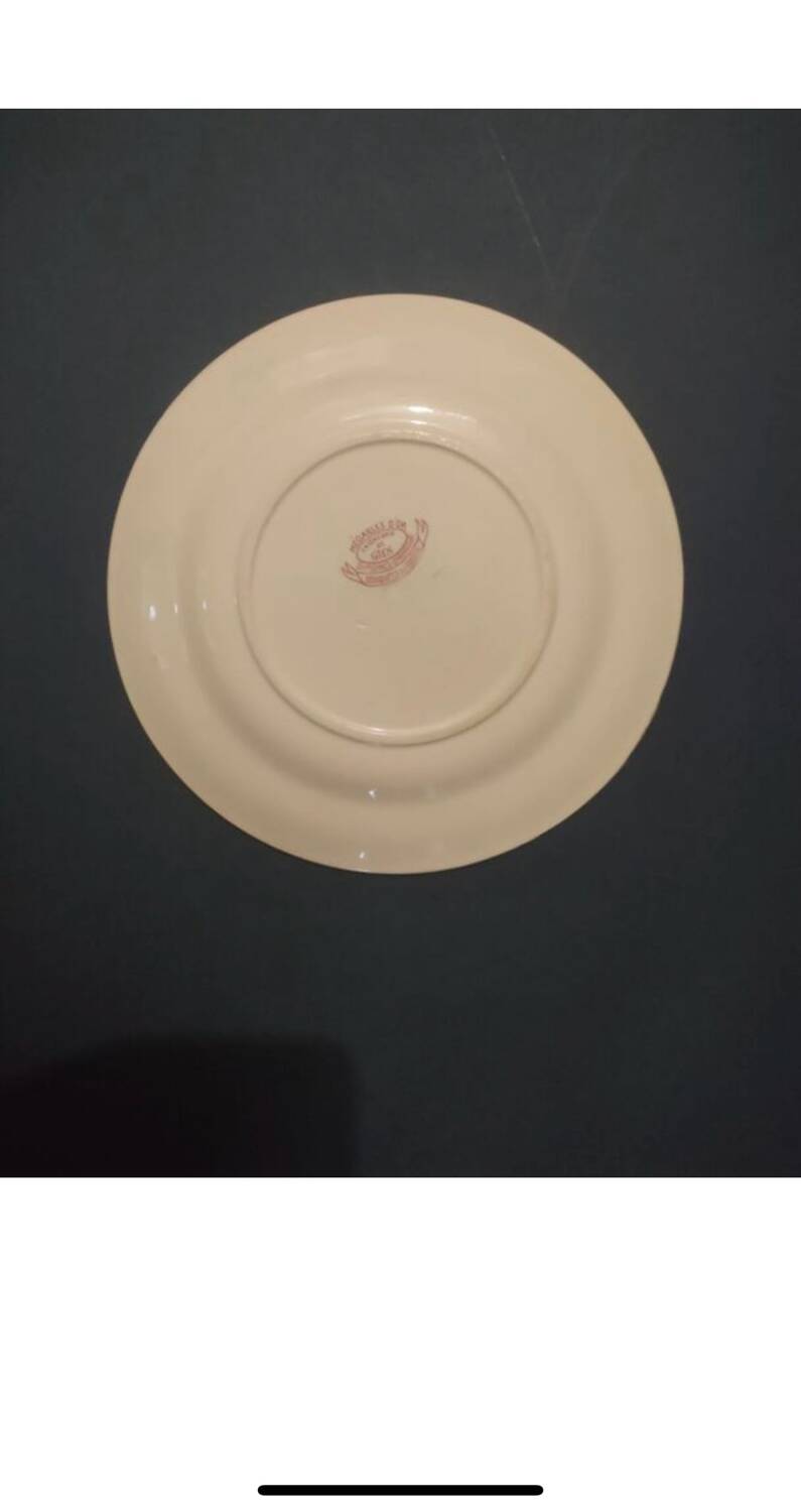 7 assiettes Gien