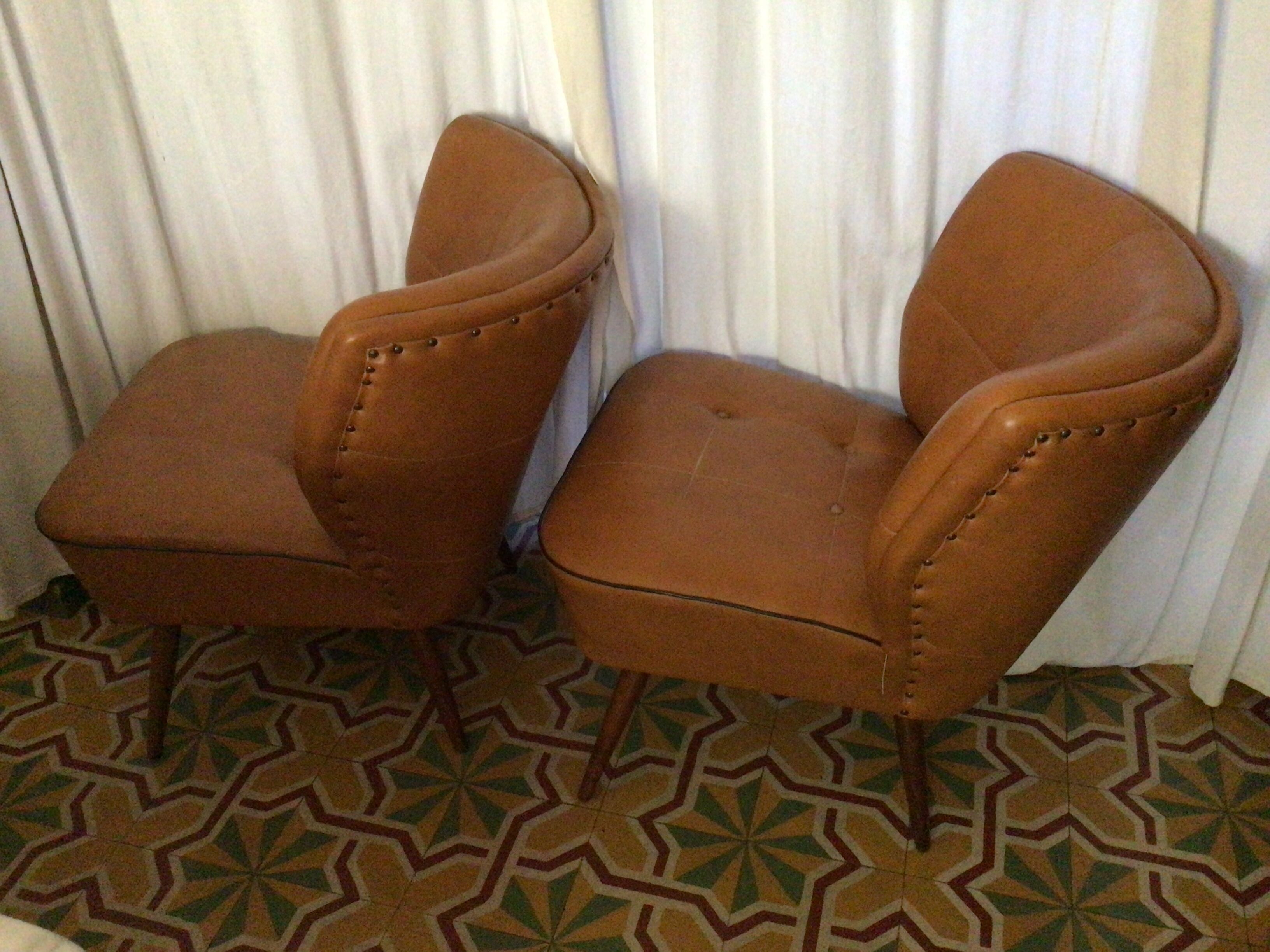 Paire de fauteuils vintage cocktail
