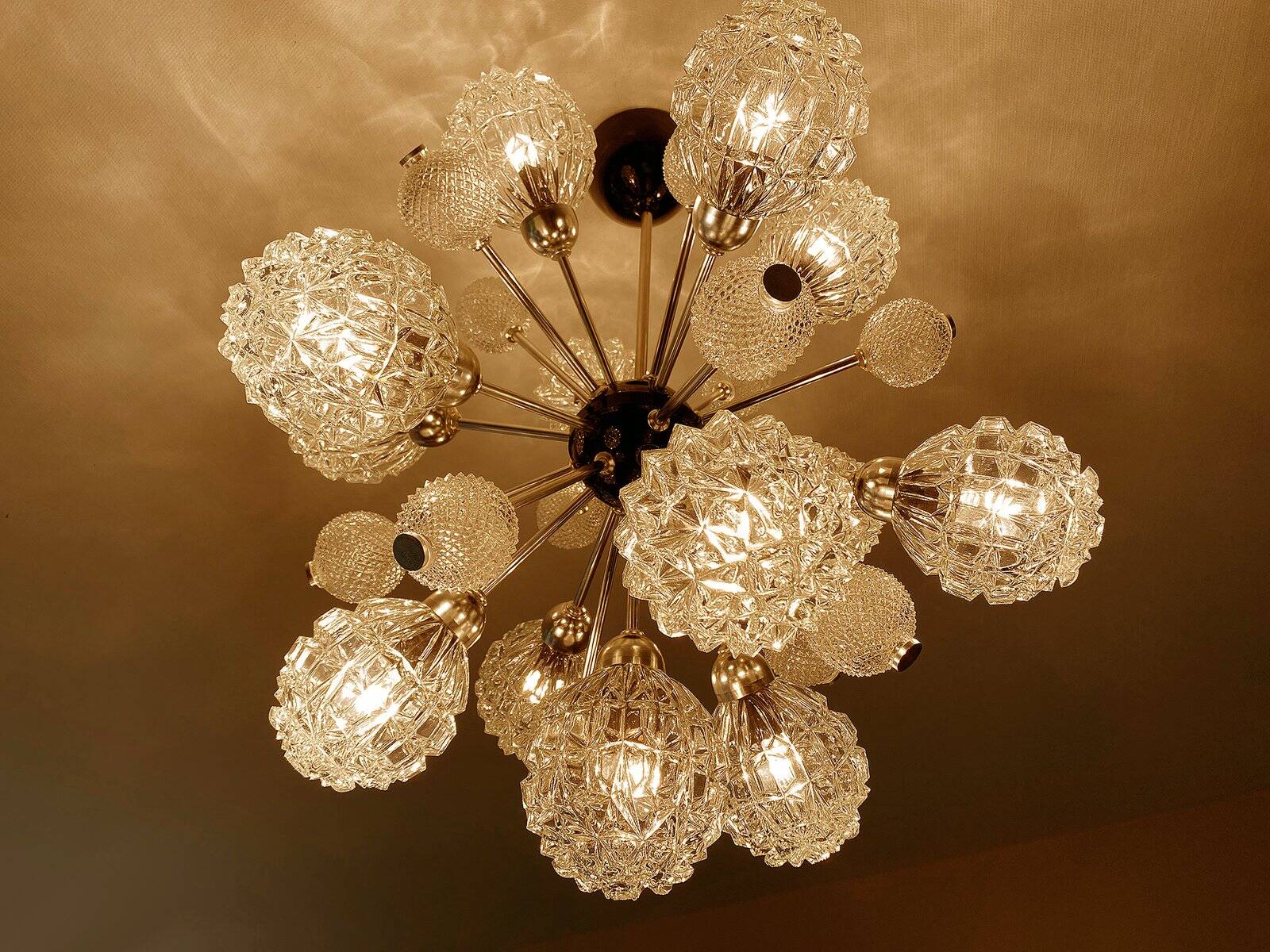 Large Sputnik glass pendant lamp, 1970s