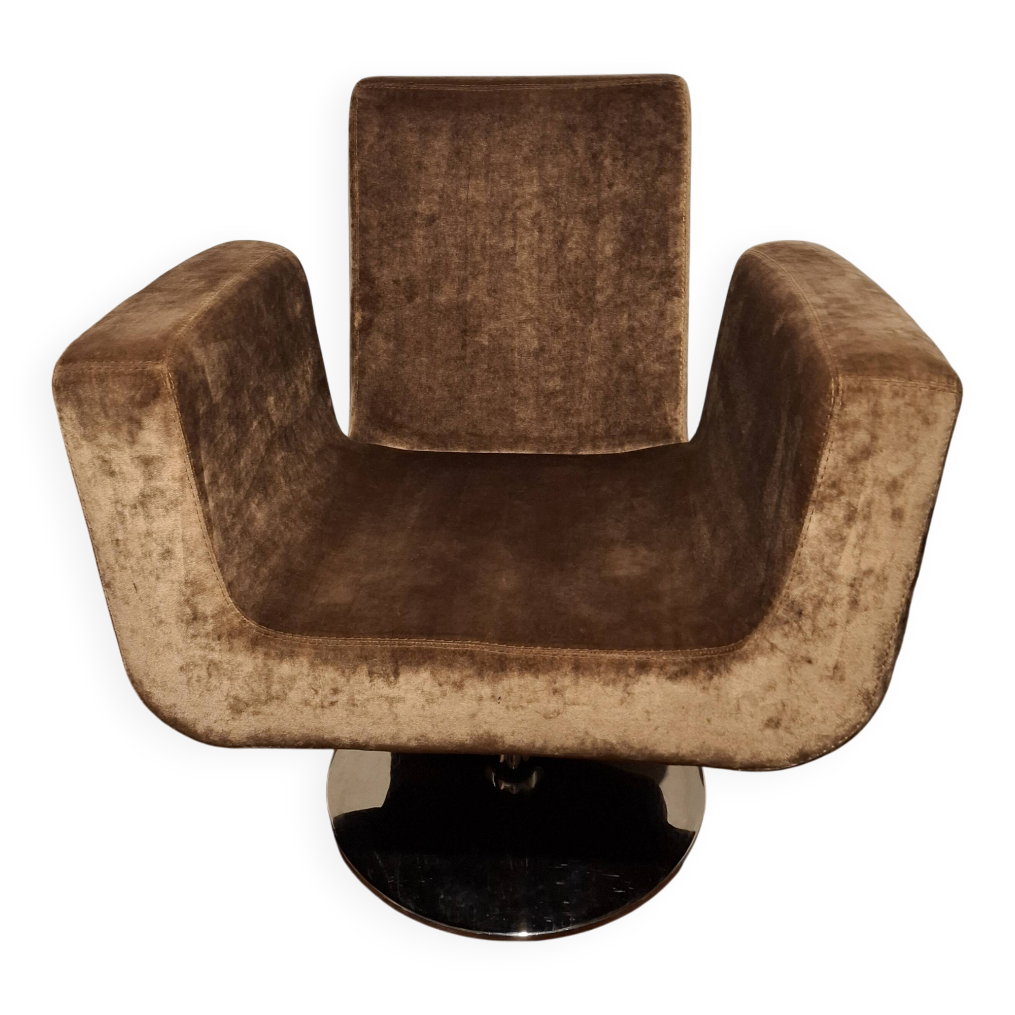 Artisan-Restored Mid-Century Armchair in Golden Mustard Velvet | Bruno Gonç