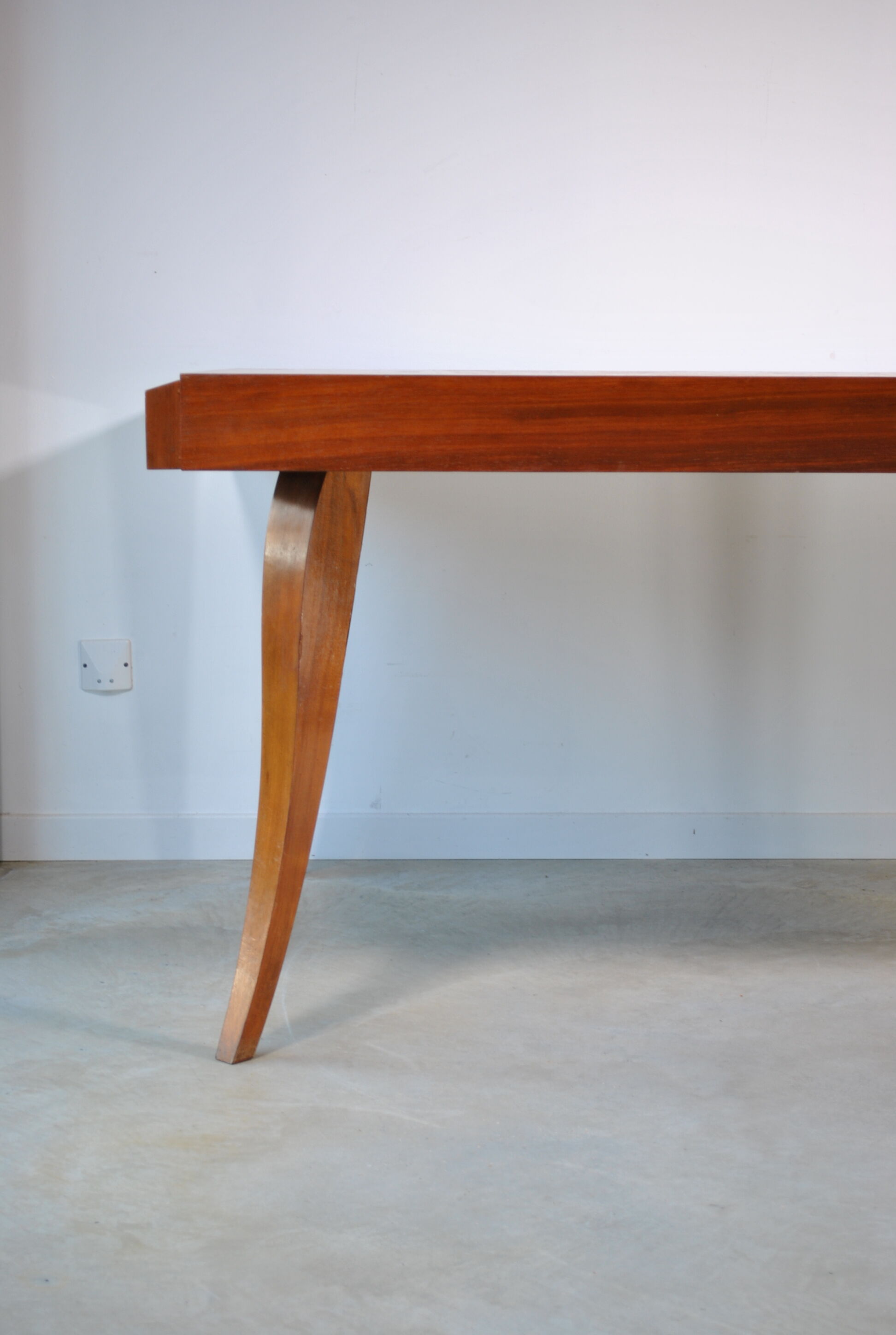 Extendable dining table circa 1950