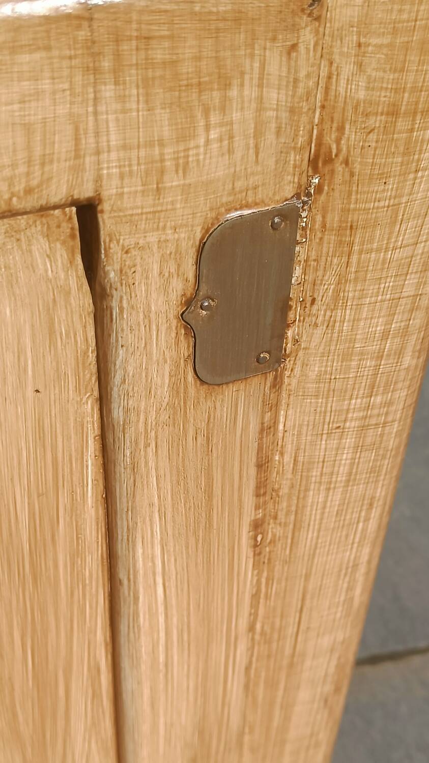 Patinated Parisian buffet – Zinc tray