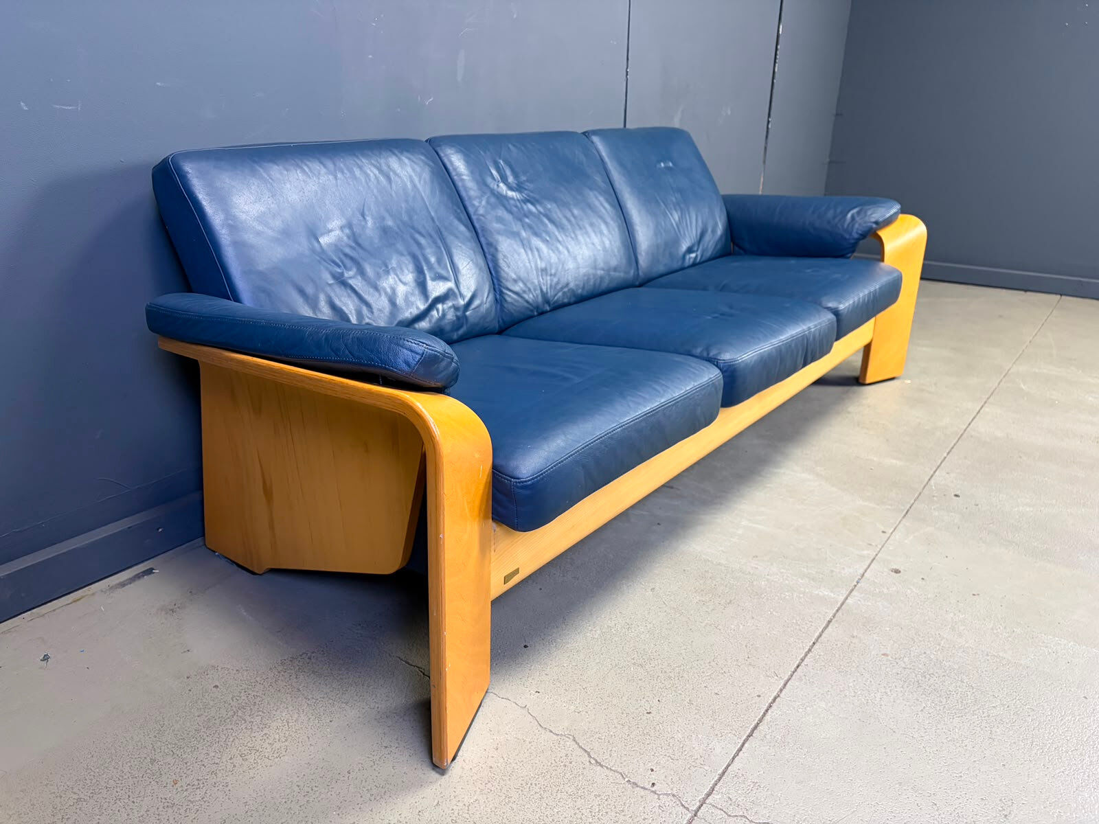 Vintage Pegasus 3 seater reclining sofa by Ekornes, Norway, 1990s