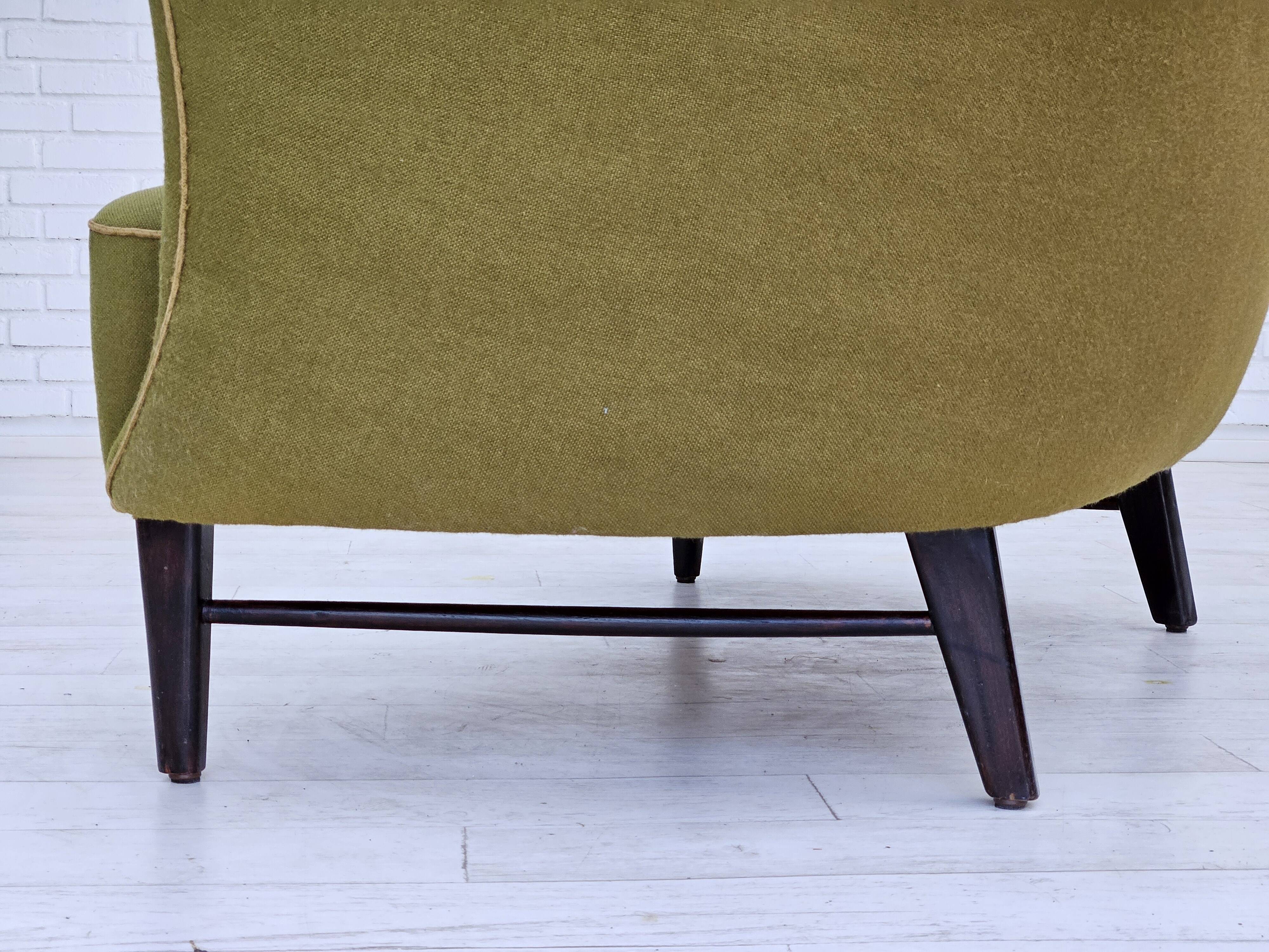 Canapé danois 2 places, bon état d'origine, meuble laine, chêne.