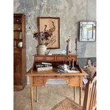 Tiered desk