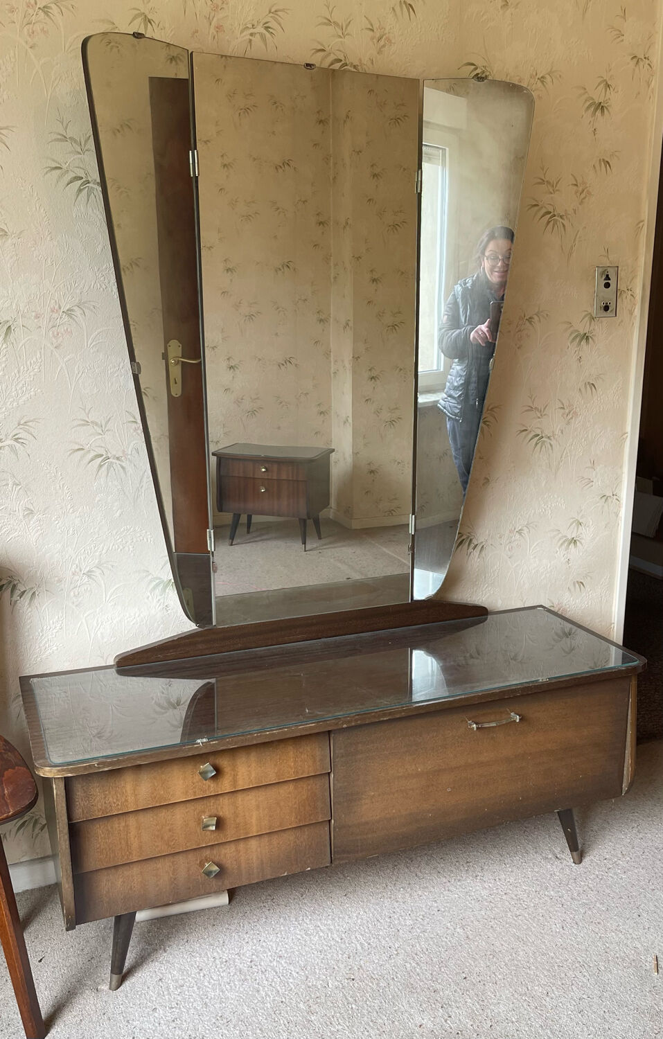 Vintage dressing table