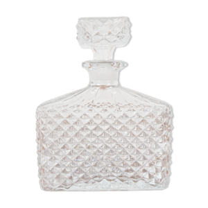 carafe en verre du milieu