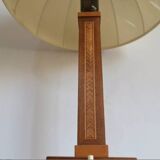 Lampe de table avec incrustations et abat-jour en soie