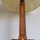Lampe de table avec incrustations et abat-jour en soie