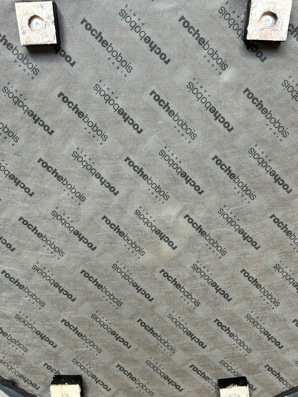 Bubble set by Roche Bobois in blue leather.