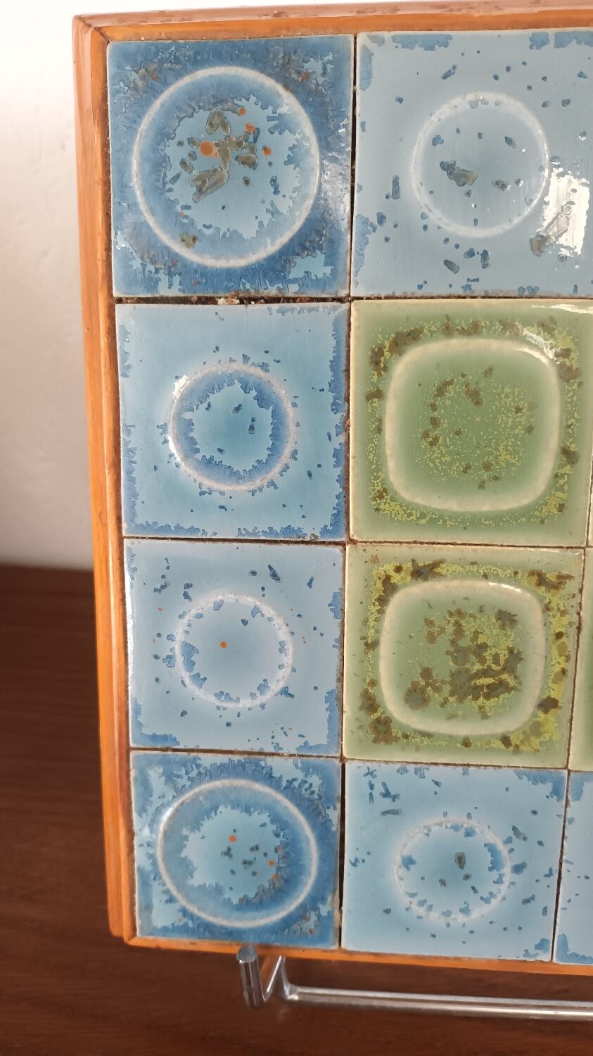 Dessous plat vintage en bois et céramique