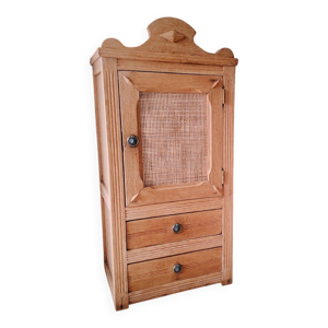 Petit meuble en chêne