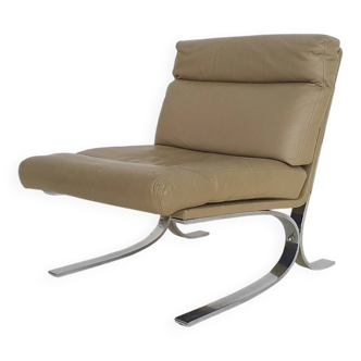 Leather and chrome lounge chair in the style of Paul Tuttle for Strassle