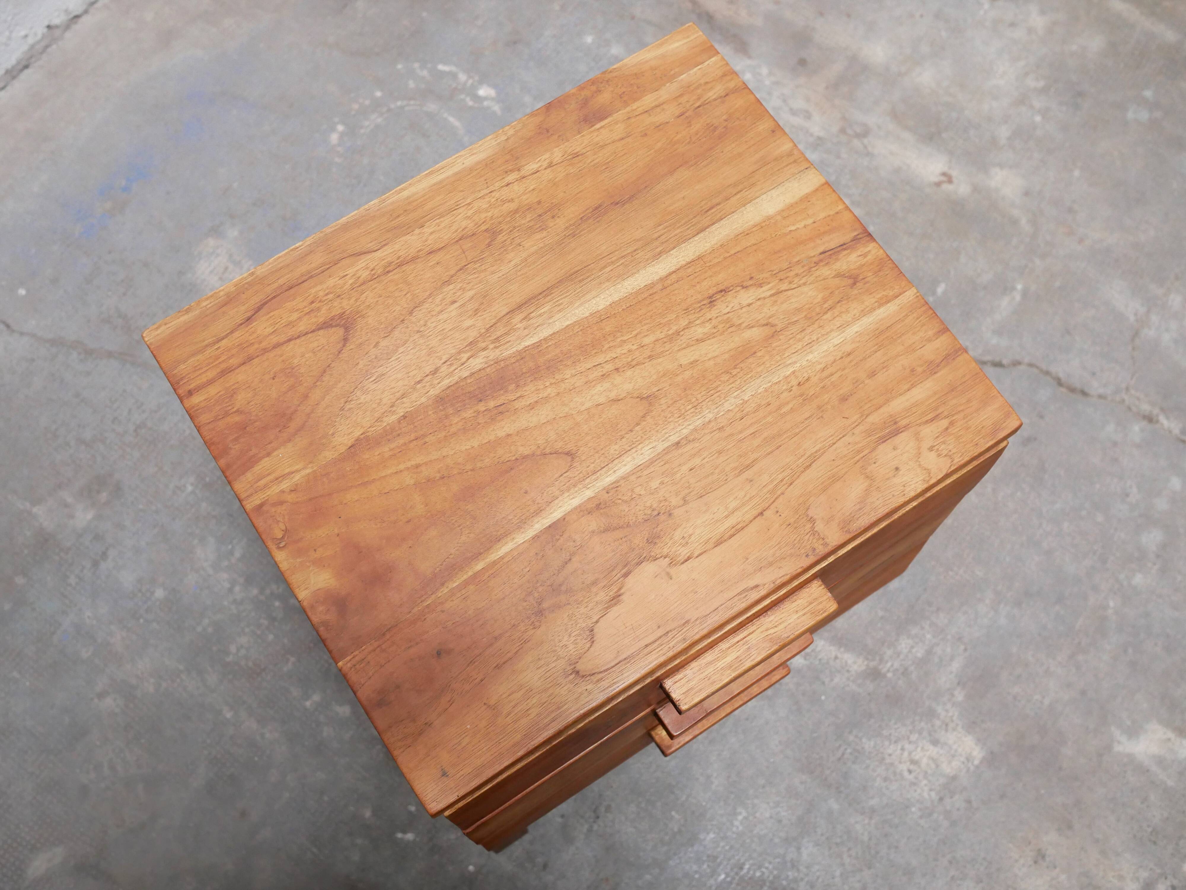 Meuble d'appoint chevet vintage en bois