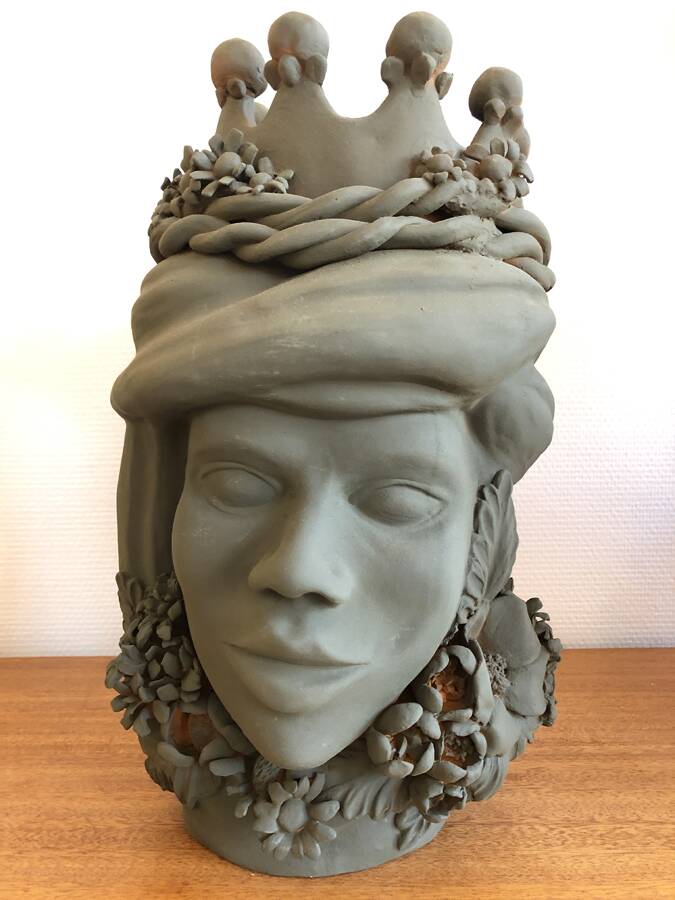 Large crowned ceramic head by Stefania Boemi – Sicily, 44 cm