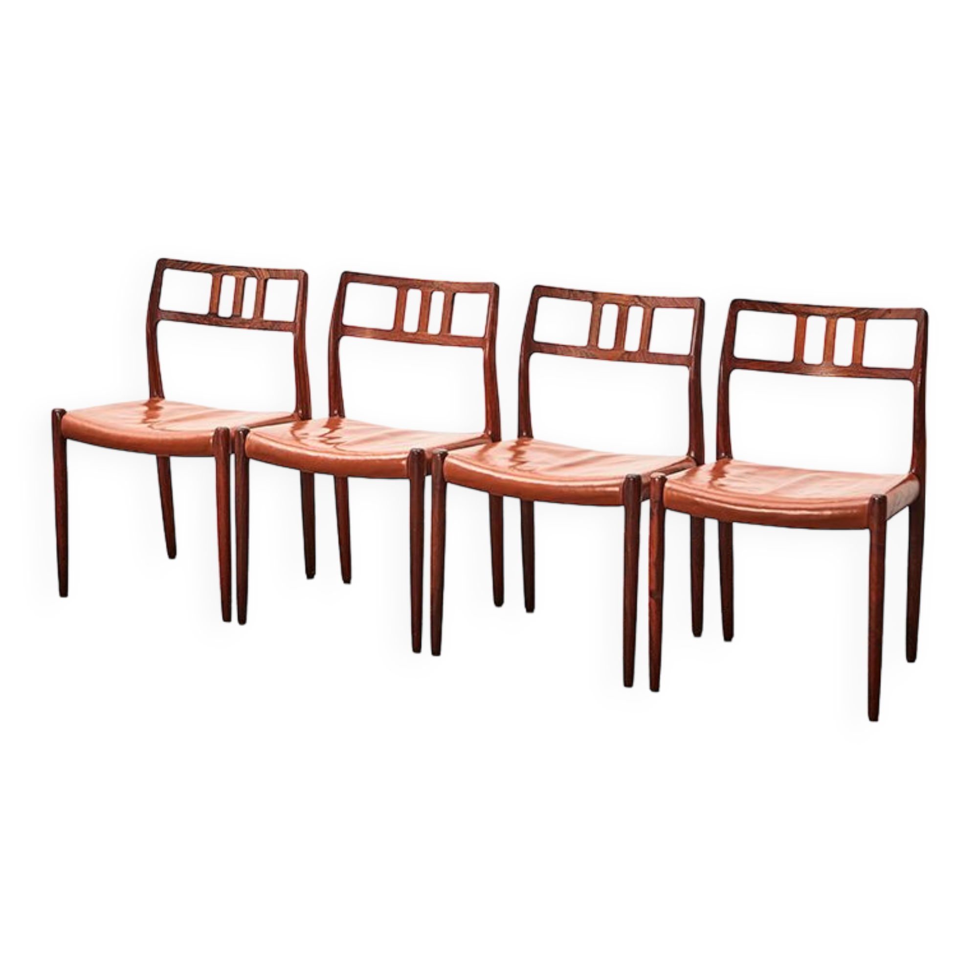 Set de 4 chaises N.O. Moller  modèle 79 en palissandre et cuir pour J.L. Mollers Danemark 1966